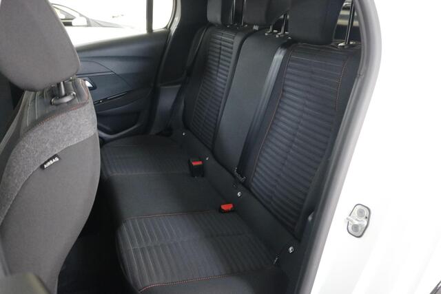 Peugeot e-208 EV Active Pack 50 kWh All-Seasons | Climate | Carplay | Cruise | Lichtmetaal.