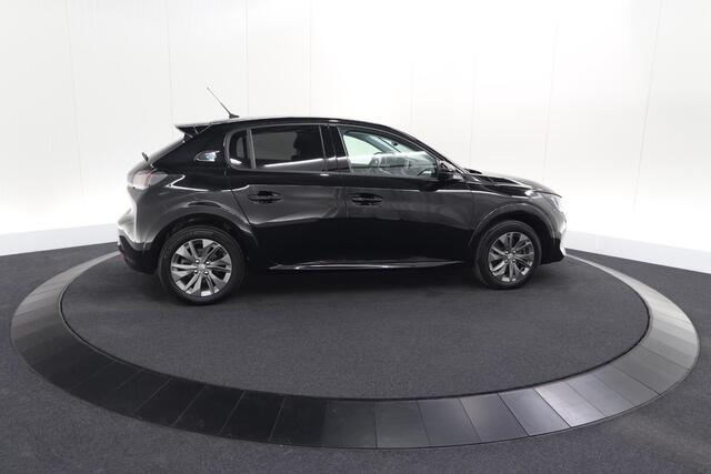 Peugeot e-208 EV Allure 50 kWh | 98,9% SOH | Camera | Navigatie | Parkeersensoren | Stoelverwarming