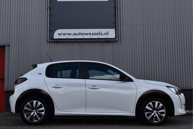 Peugeot e-208 EV Active 50 kWh Cruise control, Climate control, Carplay