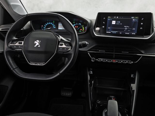 Peugeot e-208 EV Active 50 kWh Automaat (APPLE CARPLAY, SOH 91,3%, GROOT NAVI, 360 CAMERA, SPORTSTOELEN, LM VELGEN, KEYLESS, NIEUWSTAAT)