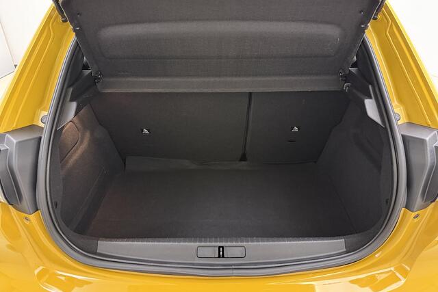 Peugeot e-208 EV Allure Pack 50 kWh | Achteruitrijcamera | Parkeersensoren | Keyless start | Climate control | Apple carplay/Android auto | Airco