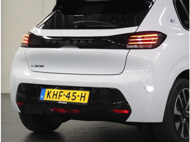 Peugeot e-208 EV Allure 51 kWh 156PK | 1ste eigenaar | AppleCarplay/AndroidAuto | FULL LED | Lederen Stuurwiel | Climate Control | Cruise Control | Isofix | Privacy Glass | Parkeersensoren |