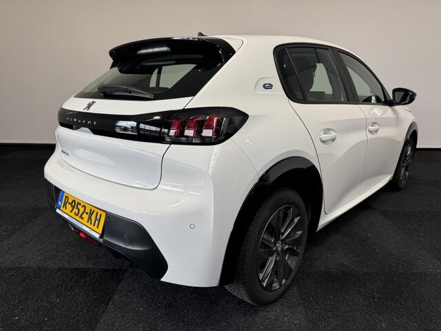 Peugeot e-208 50Kwh SOH 98% | Carplay | Parkeersensor | Cruise Control