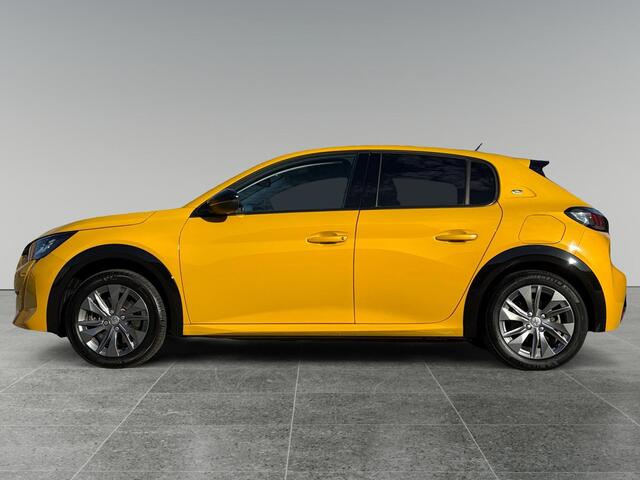 Peugeot e-208 Allure Pack EV 3-FASEN 50kWh 136pk | CAMERA | STOELVERW. | 3D i-COCKPIT® | APPLE CARPLAY / ANDROID AUTO | KEYLESS START | EXTRA GETINTE ACHTERRUITEN | CLIMA | CRUISE | LM-VELGEN |