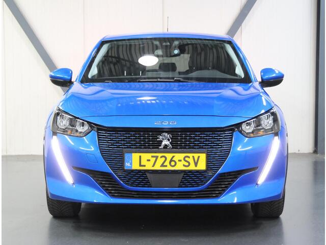 Peugeot e-208 EV Allure 50 kWh 136PK | 1ste eigenaar | Camera | Lichtmetalen velgen | Digitale cockpit | Navigatie | Lichtmetalen velgen | Isofix | Privacy Glass | Parkeersensoren |