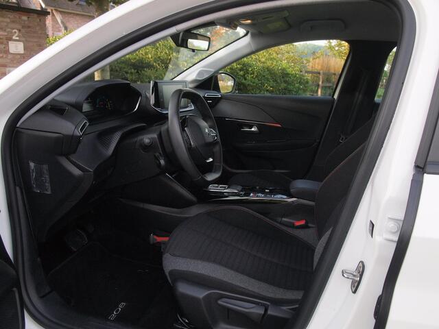Peugeot e-208 EV 50 kWh | SOH 92% | Apple Carplay | Parkeersensoren | Navi | Cruise Control | NL-Auto | – foto 3