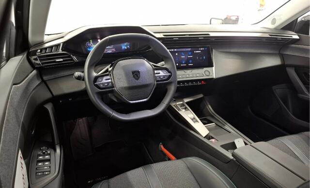 Peugeot e-308 SW Allure EV 54 kWh Trekhaak / Camera / Navigatie