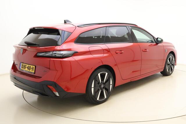 Peugeot e-308 SW GT 54 kWh | Sportinterieur | Parkeersensoren | Navigatie | Cruise control | 360 graden camera | Spraakbediening | Digitaal dashboard | Stoelverwarming | Climate control | Automatische achterklep