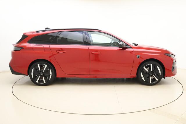 Peugeot e-308 SW GT 54 kWh | Sportinterieur | Parkeersensoren | Navigatie | Cruise control | 360 graden camera | Spraakbediening | Digitaal dashboard | Stoelverwarming | Climate control | Automatische achterklep
