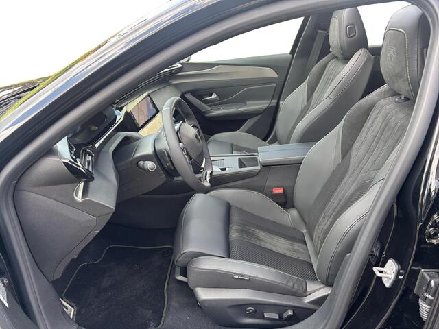 Peugeot e-308 GT EV 58kWh 156pk | SCHUIF/KANTELDAK | STOELMASSAGE | 360° CAMERA | NAVI | APPLE CARPLAY / ANDROID AUTO | AGR-STOEL | ALCANTARA |