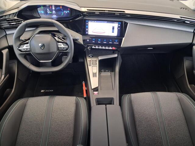 Peugeot e-408 Allure 58 kWh | Navigatie | Achteruitrijcamera | Stoel/Stuurverwarming | Keyless Entry | Apple Carplay/Android Auto |