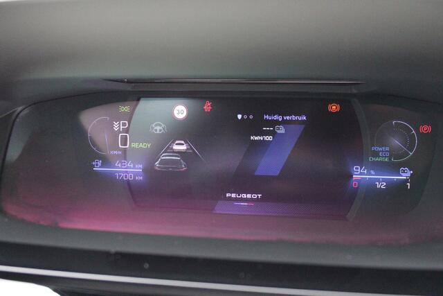 Peugeot e-408 GT AVANTAGE 58 kWh | PANORAMISCH SCHUIF/KANTEL DAK | ELEKTRISCH BEDIENBARE VOORSTOELEN | STOEL/STUUR VERWARMING | MASSAGE FUNCTIE OP DE VOORSTOELEN | FOCAL AUDIO SYSTEEM | ALCANTARA/LEDEREN BEKLEDING | 360° CAMERA | PARKEERSENSOREN VOOR + ACHTER | ELEKTRI
