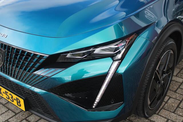 Peugeot e-408 GT AVANTAGE 58 kWh | PANORAMISCH SCHUIF/KANTEL DAK | ELEKTRISCH BEDIENBARE VOORSTOELEN | STOEL/STUUR VERWARMING | MASSAGE FUNCTIE OP DE VOORSTOELEN | FOCAL AUDIO SYSTEEM | ALCANTARA/LEDEREN BEKLEDING | 360° CAMERA | PARKEERSENSOREN VOOR + ACHTER | ELEKTRI