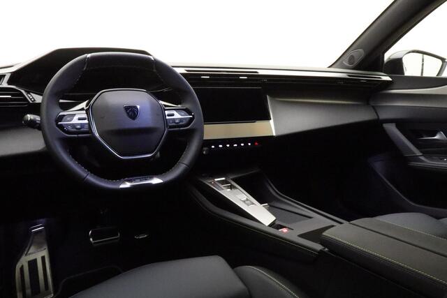 Peugeot e-408 GT Avantage 58 kWh | WLTP 453Km | Elektrische Achterklep | Adaptieve Cruise Control | Parkeer Sensoren Achter | Navigatie | DAB+ | Apple Carplay & Android Auto |