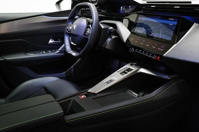Peugeot e-408 GT 58 kWh | NIEUW | PANORAMADAK | STUURVERWARMING | MASSAGE | DAB | APPLE | 360 CAMERA
