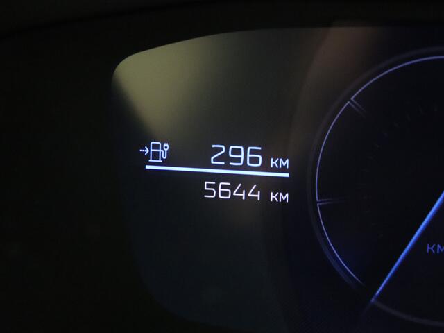 Peugeot e-408 GT Avantage 58 kWh | Stoel en Stuurverwarming | Elek. Verstelbare Stoelen | Alcantara | WARMTEPOMP