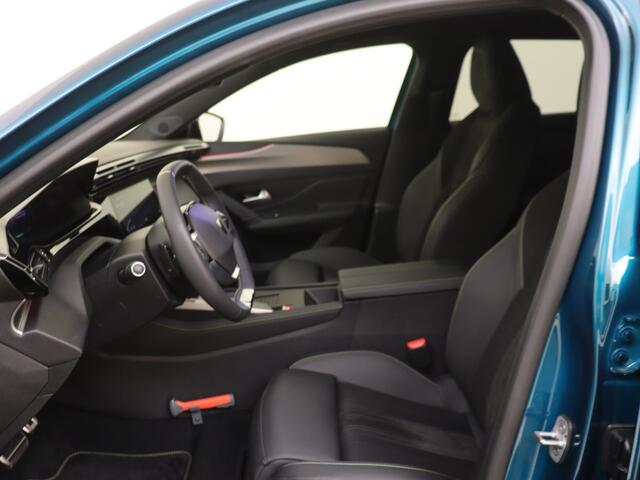 Peugeot e-408 GT Avantage 58 kWh | Stoel en Stuurverwarming | Elek. Verstelbare Stoelen | Alcantara | WARMTEPOMP