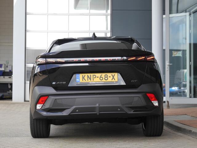 Peugeot e-408 GT 58 kWh | Stoel en stuurverwarming | Panoramadak | Focal audio | 360 graden camera | Adaptive cruise control | Draadloze telefoonlader | Warmtepomp | Nieuwe auto