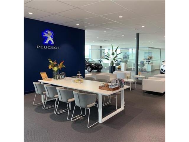 Peugeot e-408 GT Exclusive 58 kWh