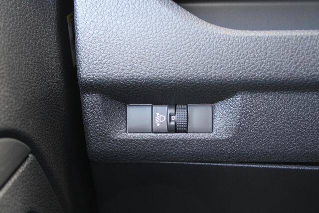 Peugeot e-Expert Long Premium 75 kWh | Apple Carplay | 3-zits | Parkeercamera