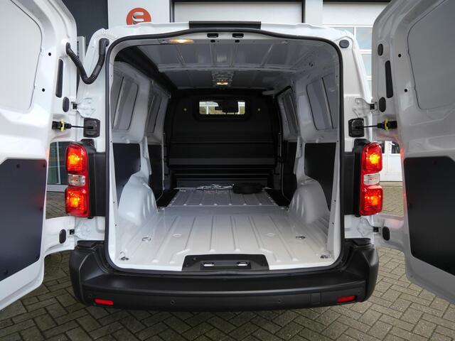 Peugeot e-Expert EV L3 75 kWh | Nieuwe auto | Volledig elektrisch | Achteruitrijcamera | Navigatie | Parkeersensoren achter | 3 zits | Mistlampen | Cruise control | Airco
