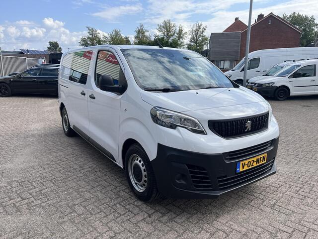 Peugeot e-Expert EV L2 75 kWh Fabrieksnieuwe auto, 2 x schuifdeuren met ramen, 2 x achterdeuren met ramen, laadruimte bescherming, airco, CARPLAY etc.