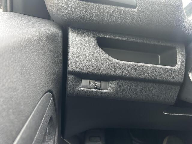 Peugeot e-Expert EV L2 75 kWh | 3 Zits | Camera | Carplay | Navi |