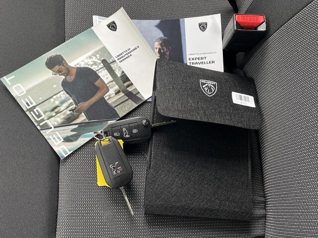 Peugeot e-Expert EV L2 50 kWh 136 pk Automaat / WLTP tot 352 km / CCS snelladen / Airco / 3 zits / Automaat /