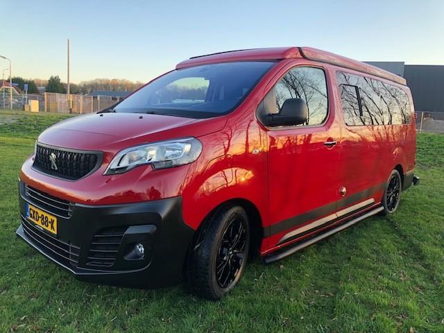 Peugeot e-Expert Long 75 kWh Fixxter XXL | 100% Elektrisch | Cruise Control | Navigatie | Licht Metalen Velgen | Trekhaak | Sidebars