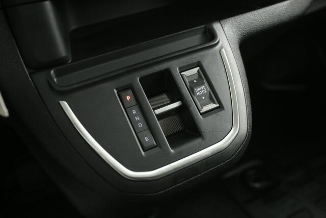 Peugeot e-Expert L2H1 75 kWh | Snelladen | SOH 99% | Airco | 3 Zits | Cruise | Camera | Carplay | Navi