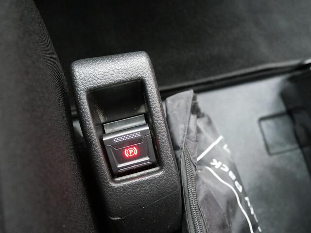 Peugeot e-Expert PREMIUM 75 kWh | LANG | CARPLAY | CRUISE | AIRCO | APK 02-2027!!