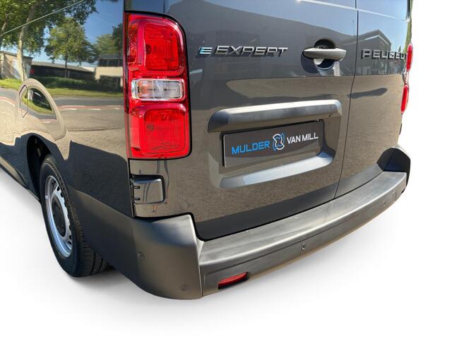 Peugeot e-Expert L3 75 kWh 136pk | ACTIE | 8 jaar garantie | 0% financial lease| NAVI | Apple Carplay | Android Auto | Parkeersensoren voor en achter | Achteruitrijcamera | Dode hoek detectie | Mistlampen | Licht- en regensensor | Automatische verlichting | Digital cockpi