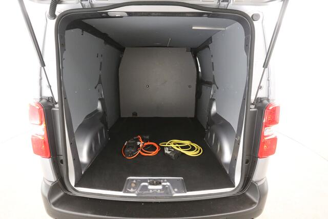 Peugeot e-Expert Opel Vivaro-e L2H1 75 kWh | Snelladen | SOH 96% | Airco | Cruise | Camera | Carplay | Navi | Trekhaak