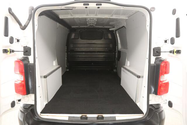 Peugeot e-Expert Opel Vivaro-e 75 kWh L2H1 | Snelladen | SOH 88% | Airco | 3 Zits | Carplay | Cruise | Parkeersens.