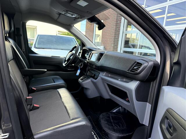 Peugeot e-Expert 75 kWh Standard incl.BTW, SOH 93.6%, 9-Persoons, slechts 20526km
