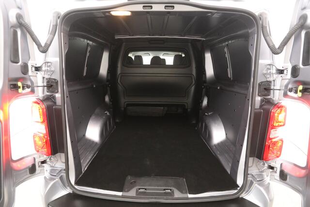 Peugeot e-Expert Long Premium 75 kWh L3H1 | Snelladen | SOH 98% | DC | 6 Zits | Airco | Camera | Cruise | Carplay | 3 Zits | 2xSchuifdeur