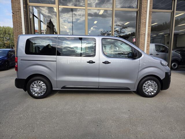 Peugeot e-Expert 50 kWh L2 9-Persoons Airco Panoramadak