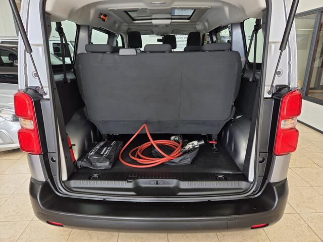 Peugeot e-Expert 50 kWh L2 9-Persoons Airco Panoramadak