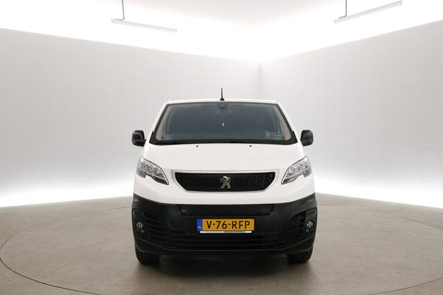 Peugeot e-Expert 50 kWh L3H1 | Snelladen | SOH 92% | Airco | Cruise | Camera | 3 Zits | Carplay | Trekhaak | Parkeersens.