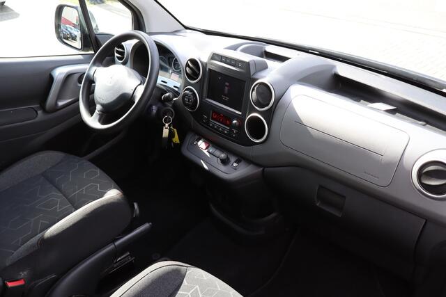 Peugeot e-Partner Tepee Electric Active NL Auto/Parkeersensoren/Achteruitrijcamera/airco/Elektrische ramen/Centrale deurvergrendeling