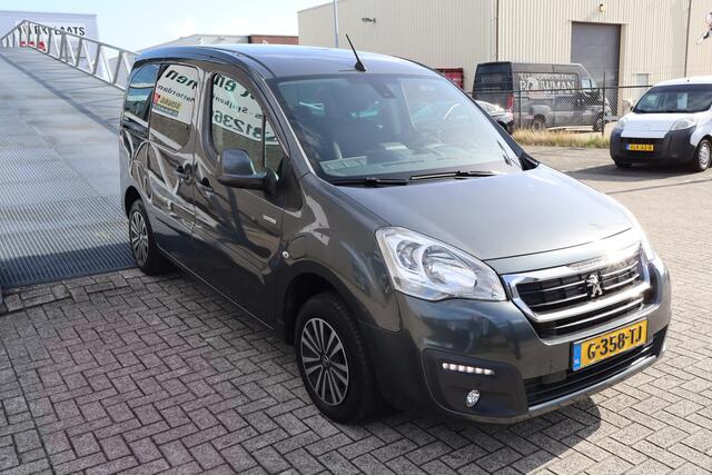 Peugeot e-Partner Tepee Electric Active NL Auto/Parkeersensoren/Achteruitrijcamera/airco/Elektrische ramen/Centrale deurvergrendeling