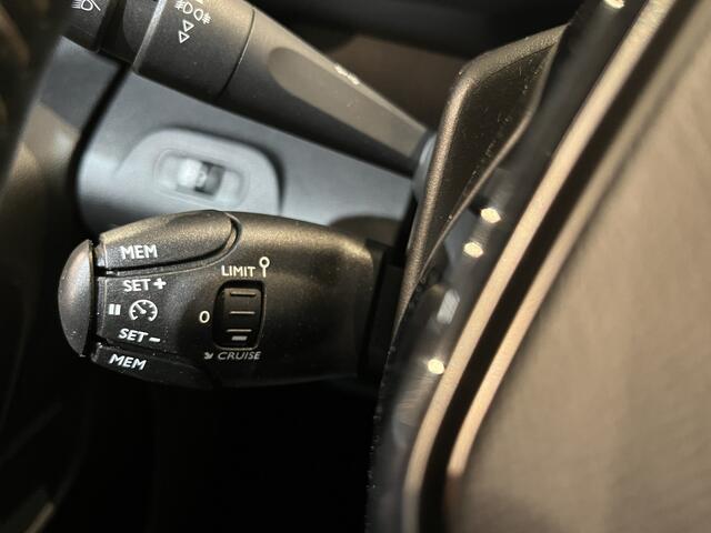 Peugeot e-Rifter EV Allure 7 Persoons 50 kWh 136 PK / 2x Schuifdeur / Airco / Cruise Control / Camera / CarPlay / Navigatie / 55.600 KM !!