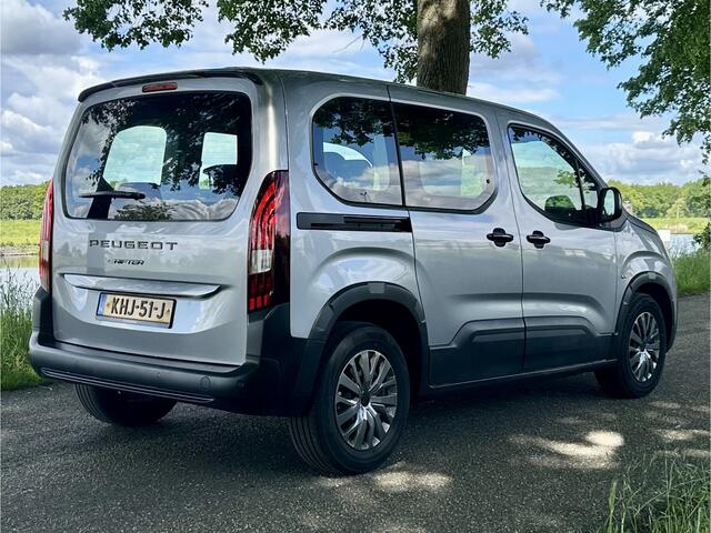 Peugeot e-Rifter EV Allure L1 50 kWh | Apple carplay & android auto | Camera | 3-fase | Nieuw model