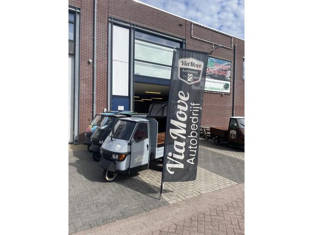 Piaggio APE 50 Ape 50 Van 1x zijklep en werkblad(FOODTRUCK/RECLAME)