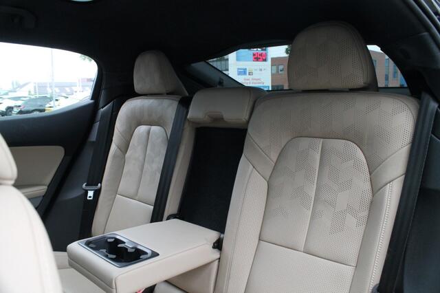 Polestar 2 Long Range Single Motor 78 kWh - Plus + Pilotpack - Nappaleer +