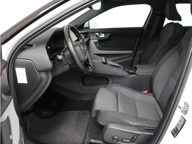Polestar 2 Long Range Dual Motor Launch Edition 78kWh / Panoramadak / Elektrische Stoelen / Stoel + Stuurverwarming / Adaptive Cruise / Keyless / BLIS /