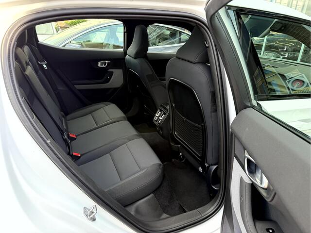 Polestar 2 Long Range Dual Motor Launch Edition 78kWh Panoramadak, 360 Camera, Adap.Cruise