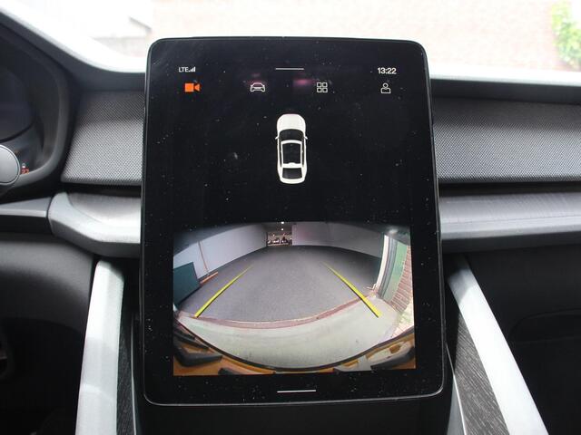 Polestar 2 Long Range Single Motor 78 kWh Climate control Cruise control Panoramadak Parkeersensoren + Camera Voorstoelen verwarmd Apple Carplay/ Android Auto