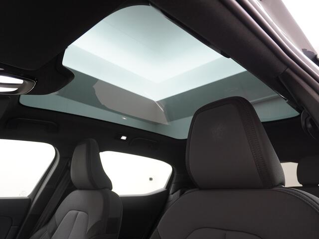 Polestar 2 AUT. 408 pk Long Range Dual Motor 78kWh Trekhaak Panoramadak Keyless-Start-Open(via GSM!) Electr.Stoelen Verwarmd+Achterbank+Stuur Adaptive-Cruise Carplay Android 360°Camera 19"Lmv Led-Pixel WiFi PDC Park-Assist System-Home-Link Elektr.A.Klep Google Maps 