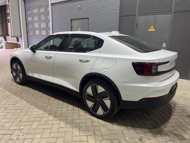 Polestar 2 Long Range Single Motor 82 kWh | NIEUW! | Plus | Pilot | Panoramadak | ACC | 360 Camera | Stoel+Stuurverwarming